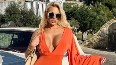 ''Σούσουρο'' στο Instagram με την πόζα της Παναγιώταρου - Δε φορούσε τίποτα από τη μέση και πάνω