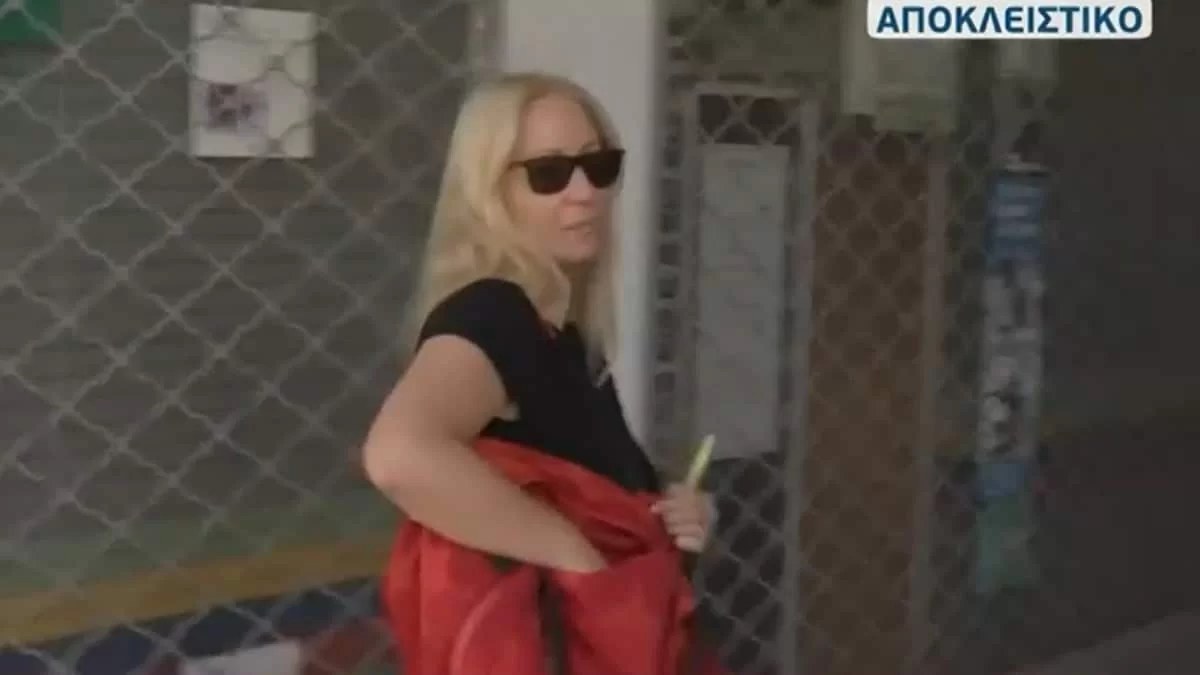 «Δεν θα...» - Η αντίδραση της Αφροδίτης Γραμμέλη σε ερώτηση για το νέο πάνελ της Φαίης Σκορδά