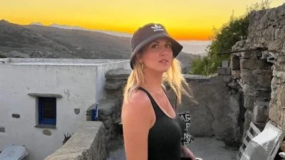 Με μαύρο μπικίνι σε άγνωστο προορισμό - Ανανεωμένη η συνεργάτιδα του Γιώργου Λιάγκα στο Πρωινό, Φωτεινή Πετρογιάννη