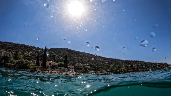 Άνοδος της θερμοκρασίας σήμερα 2/8 - Τι λέει η ΕΜΥ για τον καιρό