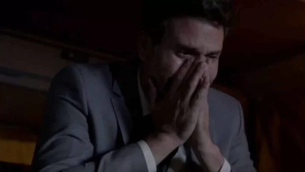 «Δεν μπορώ να την βρω! Το κινητό είναι κλειστό, δεν πήγε δουλειά» - Σκηνές θρίλερ με Άννα & Δημήτρη στους Παγιδευμένους