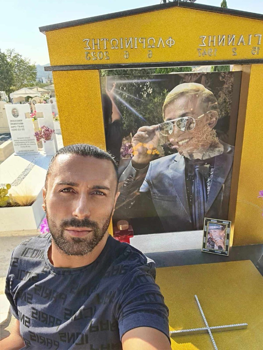 Τάφος Φλωρινιώτη