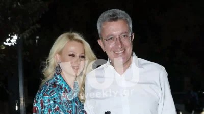 Με γυαλιά ηλίου και πλούσια μαλλιά - Αυτός είναι ο τρίτος γιος του Νίκου Χατζηνικολάου από το γάμο με την Τσολακάκη