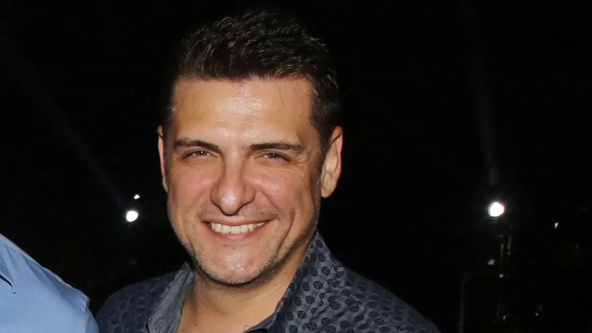 «Έπρεπε να τραγουδήσω, αφού τον είχα δει νεκρό» - Ρίγη συγκίνησης με την εξομολόγηση του Χρίστου Αντωνιάδη
