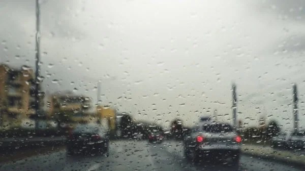 Καιρός (10/9): Τοπικές βροχές και πολλά μποφόρ - Πόσο θα ανέβει η θερμοκρασία