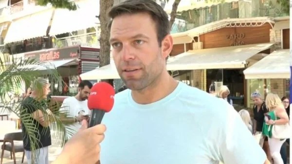 Η αντίδραση του Στέφανου Κασσελάκη σε ερώτηση για τον Αλέξη Κούγια μετά την επίθεση που του έκανε για την σεξουαλικότητα του