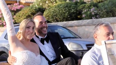 «It's a girl!» - Στα ροζ όλο το δωμάτιο της Μαριλού Κόζαρη στην μαιευτική κλινική μετά την γέννα της