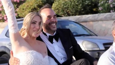 Πάνος Μουζουράκης - Μαριλού Κόζαρη: Η πρώτη φωτογραφία από το μαιευτήριο μετά τη γέννηση της κόρης τους