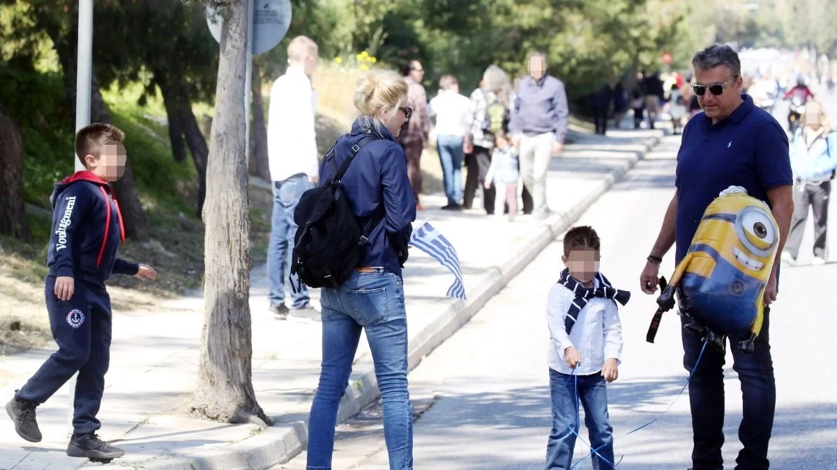 Πρώτη μέρα σχολείο για τα παιδιά της Φαίης Σκορδά - Έχουν γίνει ολόκληροι άντρες πια