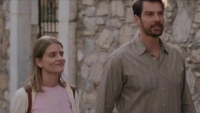 Η Παραλία: ''Σούσουρο'' με τη φωτογραφία της εγκυμονούσας Δανάης Μιχαλάκη από τα γυρίσματα της σειράς
