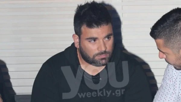Έχουν ίδια μαλλιά και μούσια, με καταγωγή από τα νησιά Φερόε - Βίντεο από τη στιγμή που ο σωσίας του Παντελή Παντελίδη ερμηνεύει το τραγούδι του