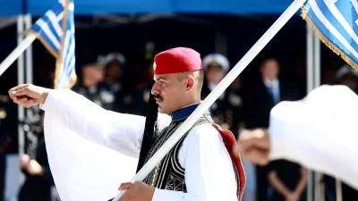 H τηλεθέαση της μαθητικής παρέλασης για την 28η Οκτωβρίου