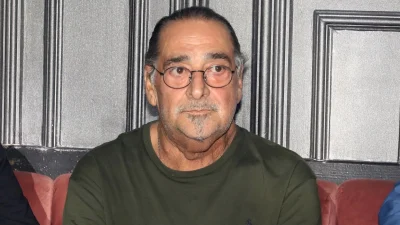 «Μιλήσαμε την περασμένη εβδομάδα! Είναι δύσκολα τα πράγματα! Μου είπε...» - Αποκάλυψη για την υγεία του Βασίλη Καρρά