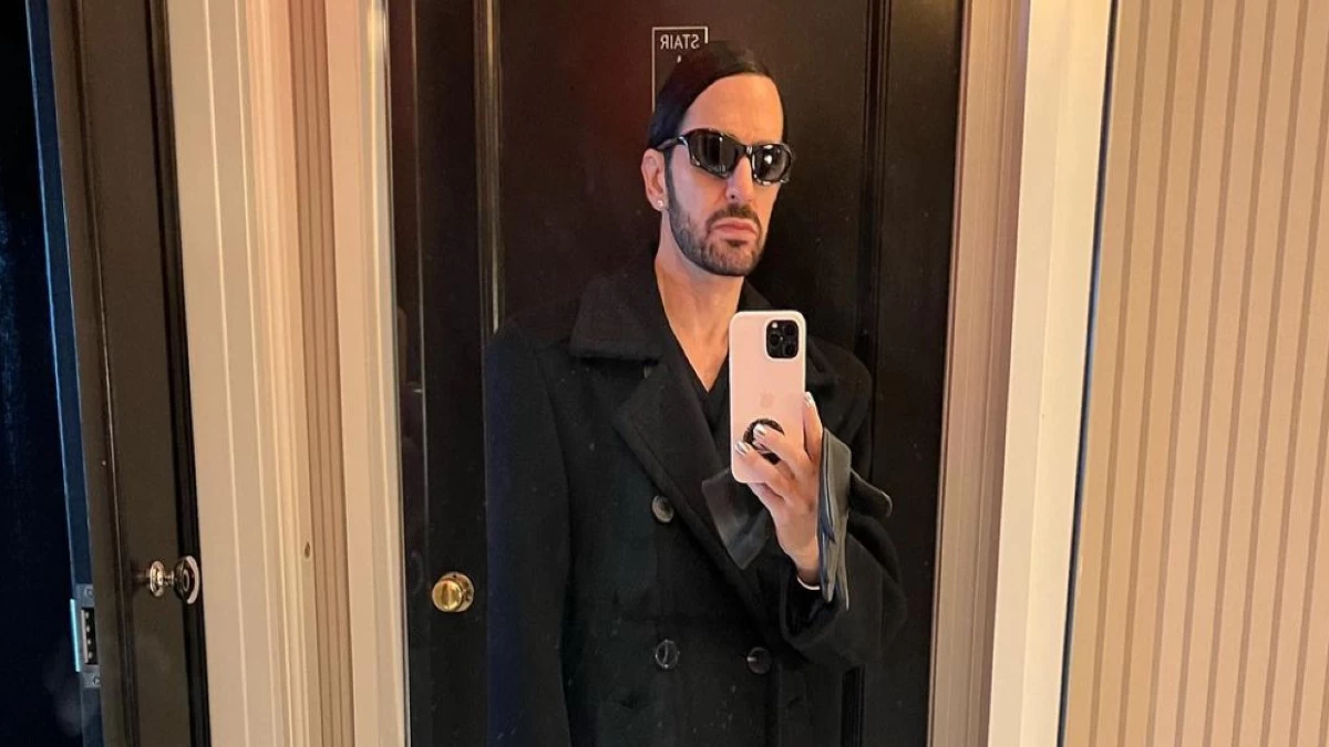 Marc Jacobs: Έχει πάθει εμμονή με τα πιο κοριτσίστικα παπούτσια