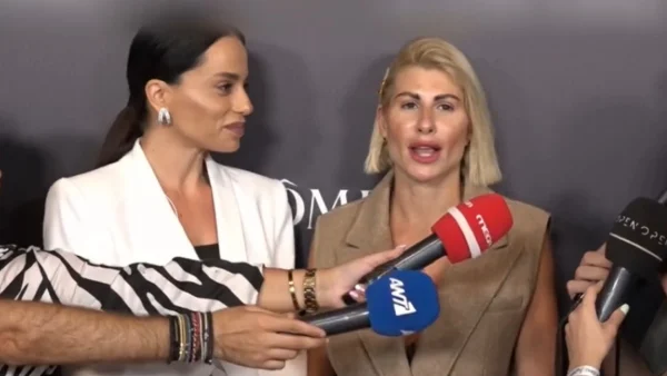«Ήταν όλο...» - Η αποκάλυψη της Μαρίας Αντωνά για τη σχέση της με την Μπέττυ Μαγγίρα μετά το τέλος της συνεργασίας τους