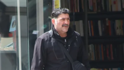 Παντρεύτηκε στη Μύκονο η πρώην σύζυγος του Μιχάλη Ιατρόπουλου, Μαρία Εγγλέζου - Με δαντελένιο γοργονέ νυφικό και κόκκινο κραγιόν δίπλα στον γαμπρό