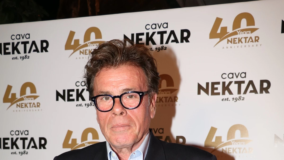 Δημήτρης Παπανώτας: «Αν έβγαινε έξω η Ελένη στη Ρόδο, γινόταν...» - Η αποκάλυψη του παρουσιαστή για τη Μενεγάκη
