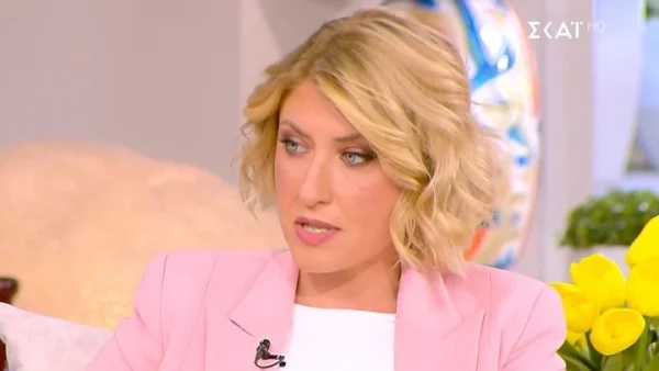 «Έχω αγωνία για το αν θα τα καταφέρει ο άντρας μου! Το δύσκολο είναι, αυτή η αγκαλιά που...» - Η σπάνια εξομολόγηση της Κοσιώνη για τον Κώστα Μπακογιάννη