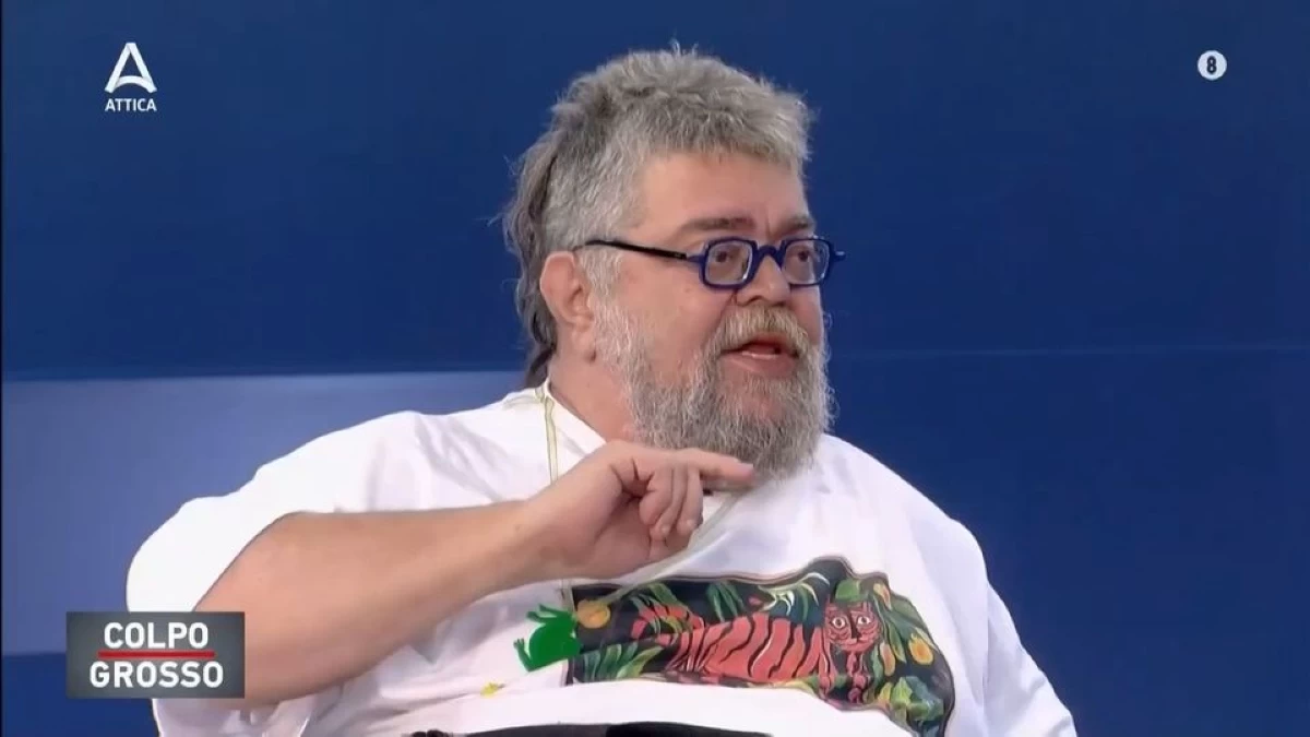«Δεν το ξεκίνησε ο Μάκης! Χεστήκ@με αν είμαι η παρένθετη μητέρα λόγω κοιλιάς, ήταν βαθύτατα χυδαίο» - Η απάντηση του Κραουνάκη για τον σάλο με την φωτογραφία αγκαλιά με το ζεύγος Κασσελάκη