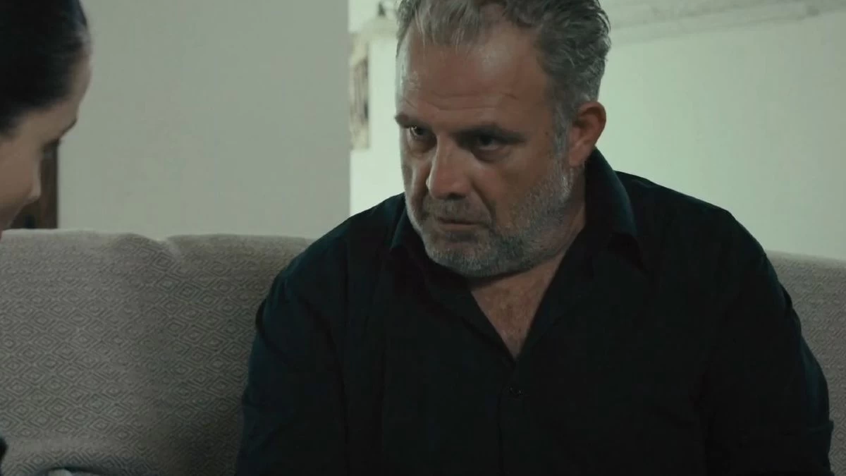 Γη της Ελιάς: «Κοίτα που ο Στάθης την εχει γκόμενα» - Διαλύεται ο γάμος του Χρήστου και της Αφροδίτης