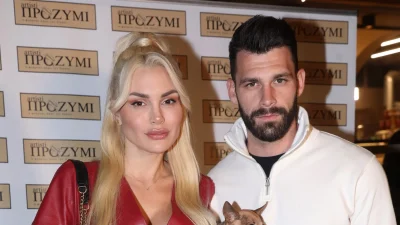 «Ενδιαφέρεται ακόμα απ' ότι έχουμε καταλάβει...», «Πέρασε ένα πολύ δύσκολο καλοκαίρι» - Η αποκάλυψη για την προσωπική ζωή του Στάθη Σχίζα μετά τον χωρισμό με την Παναγιώταρου