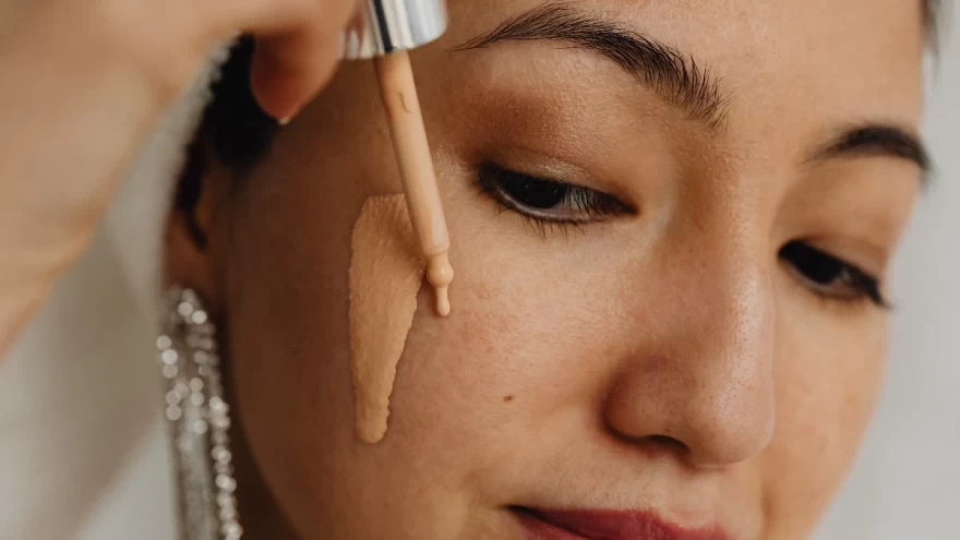 makeup_woman