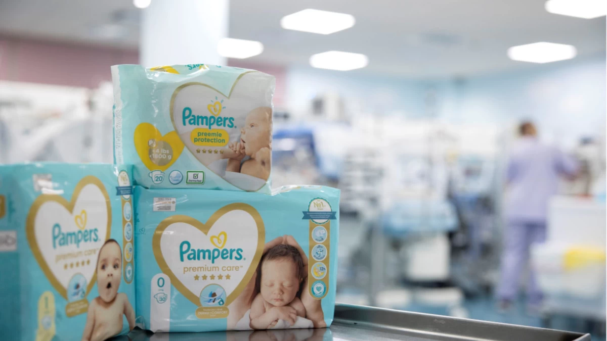 Τα Pampers στέκονται για 6η συνεχόμενη χρονιά δίπλα στα πρόωρα μωράκια και τις οικογένειές τους
