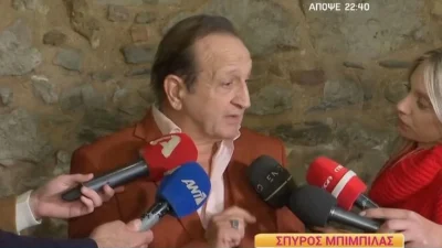 «Εγώ έπαιξα σε 60 βιντεοταινίες, έχω πάθει κάτι; Πήγα σε ψυχιατρείο;» - Ασύλληπτο ξέσπασμα από τον Σπύρο Μπιμπίλα για το εξώφυλλο με τη γενιά της βιντεοκασέτας