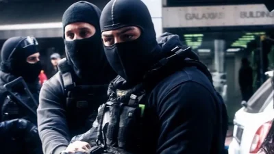 Ρέντη: «Πήγαμε σε μια εκκλησία να ανάψουμε ένα κερί και να...» - Η ομολογία του 18χρονου για την επίθεση και η αποκάλυψη για την 2η φωτοβολίδα