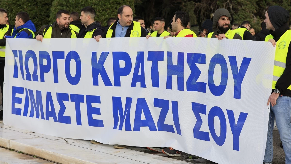 Ρέντης: Πέθανε ο αστυνομικός που χτυπήθηκε από φωτοβολίδα