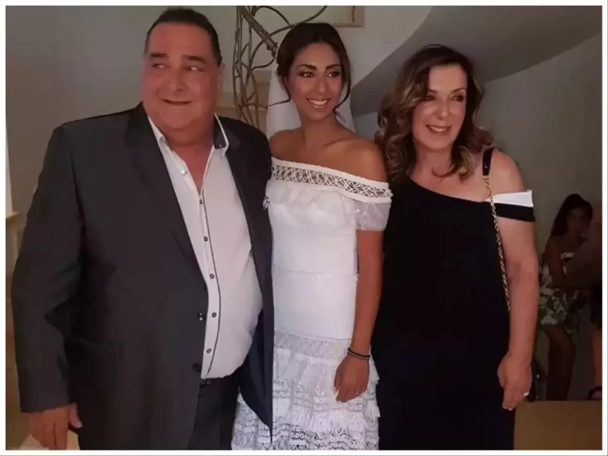 Βασίλης Καρράς σύζυγός κόρη