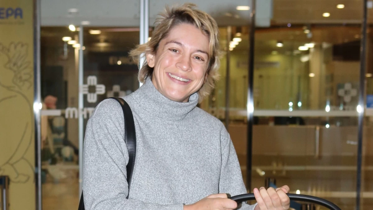 Γιούλικα Σκαφιδά: Δεν αφήνει λεπτό τον νεογέννητο γιο της - Το κοίμισε δίπλα στο χριστουγεννιάτικο δέντρο