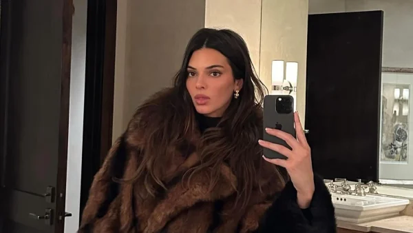 Η Kendall Jenner φέρνει ξανά στο προσκήνιο τα κοντά & τετραγωνισμένα νύχια!