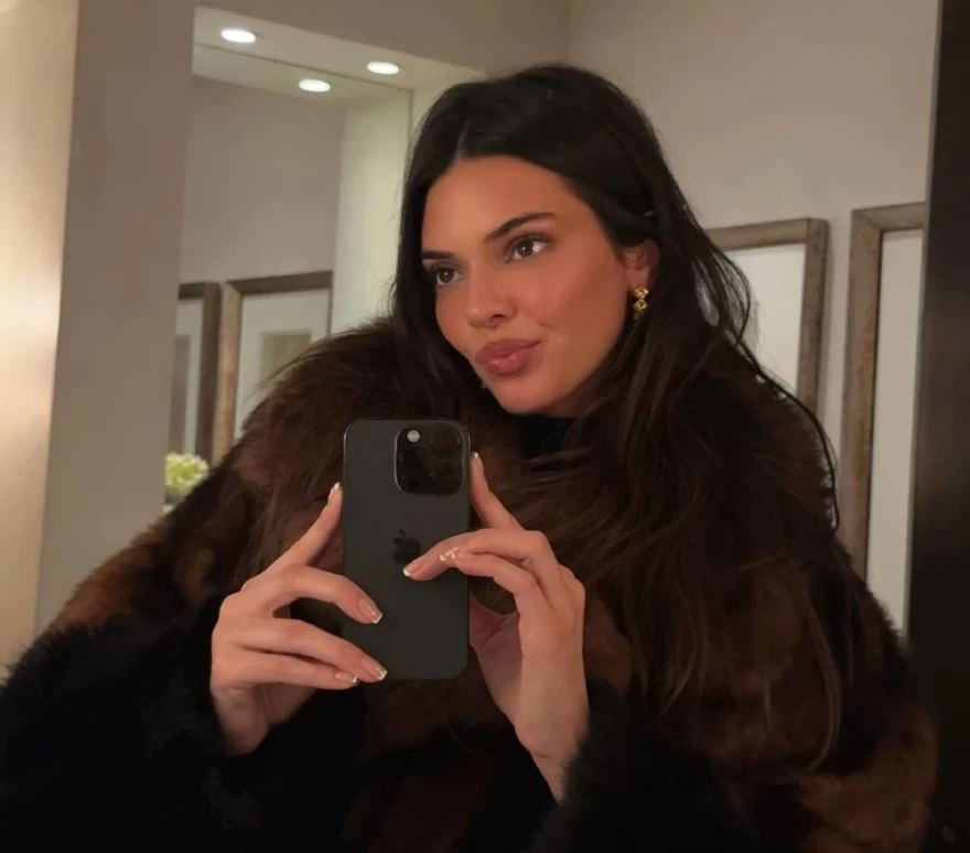 Kendall_jenner_shortnails