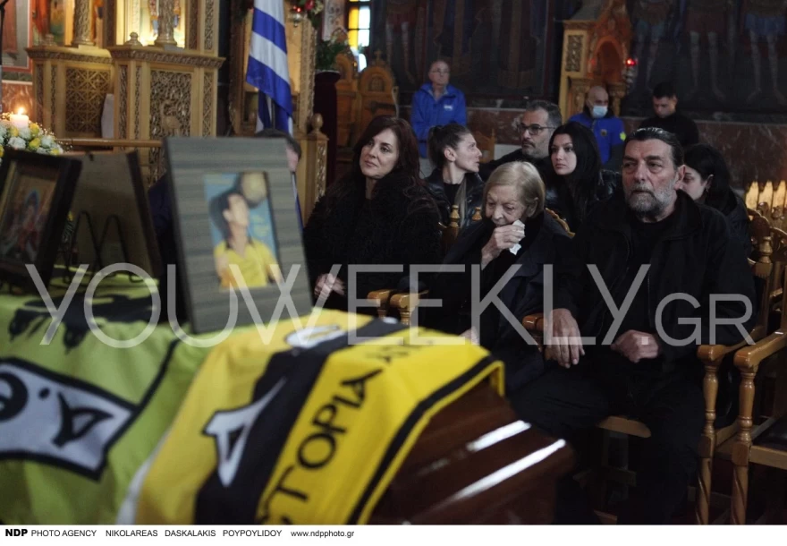 Κηδεία Νεστορίδη φέρετρο