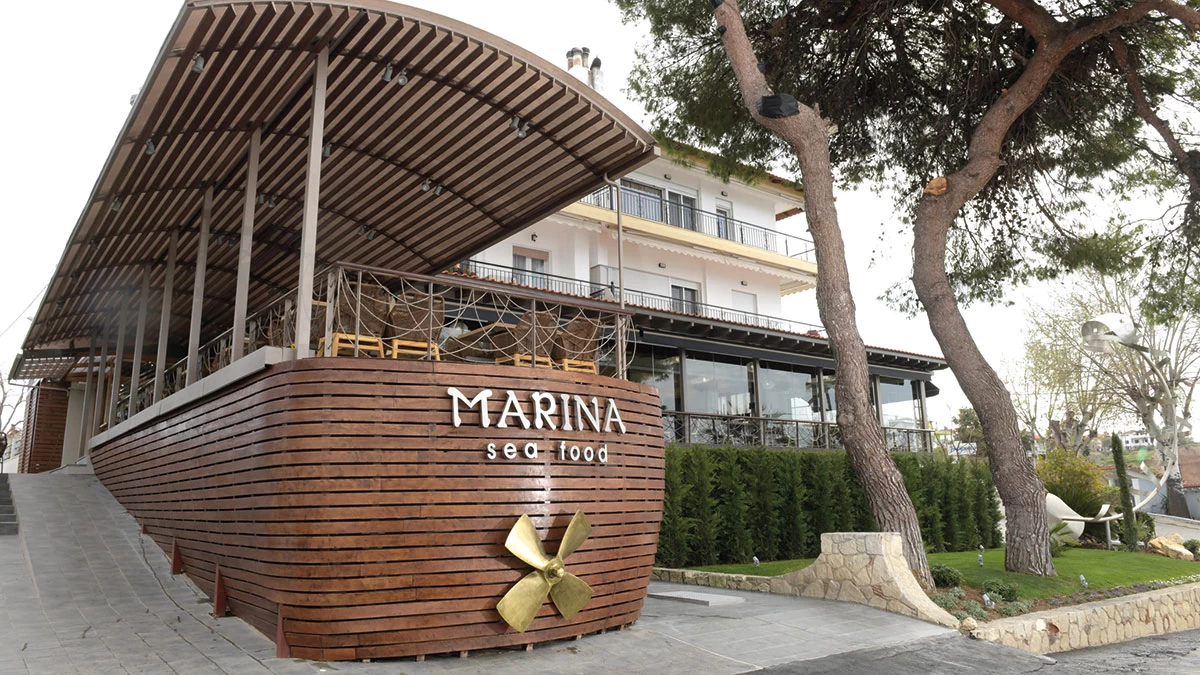 Marina Sea Food Restaurant: Ένα από τα καλύτερα εστιατόρια θαλασσινών της Ελλάδας βρίσκεται στη Χαλκιδική