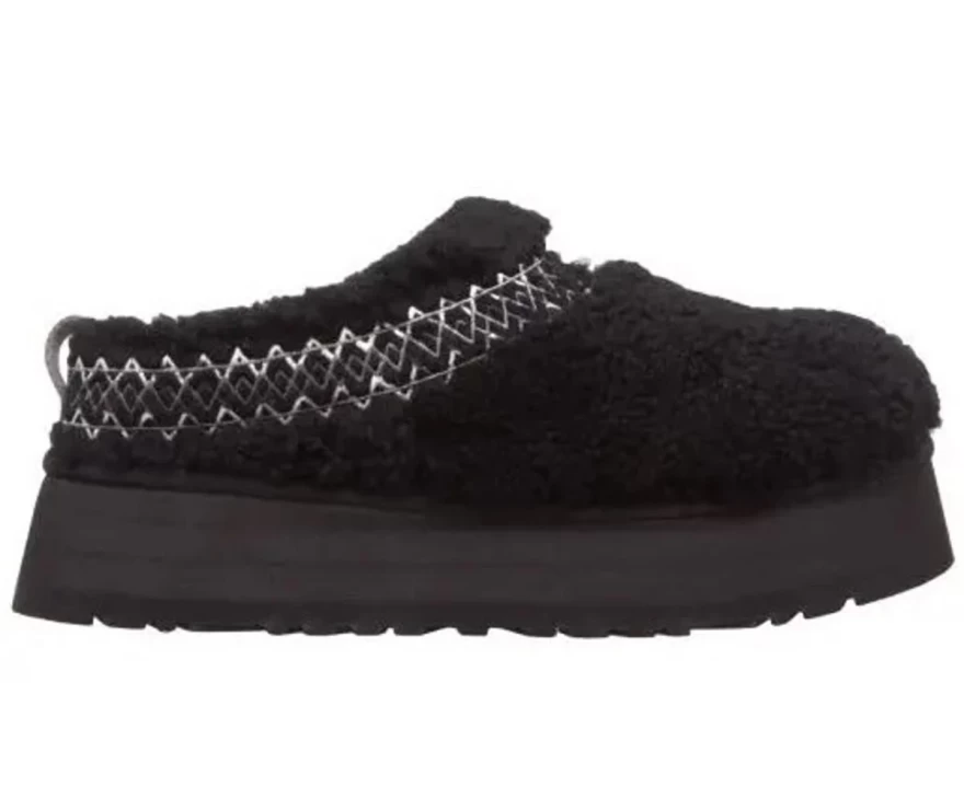 ugg black