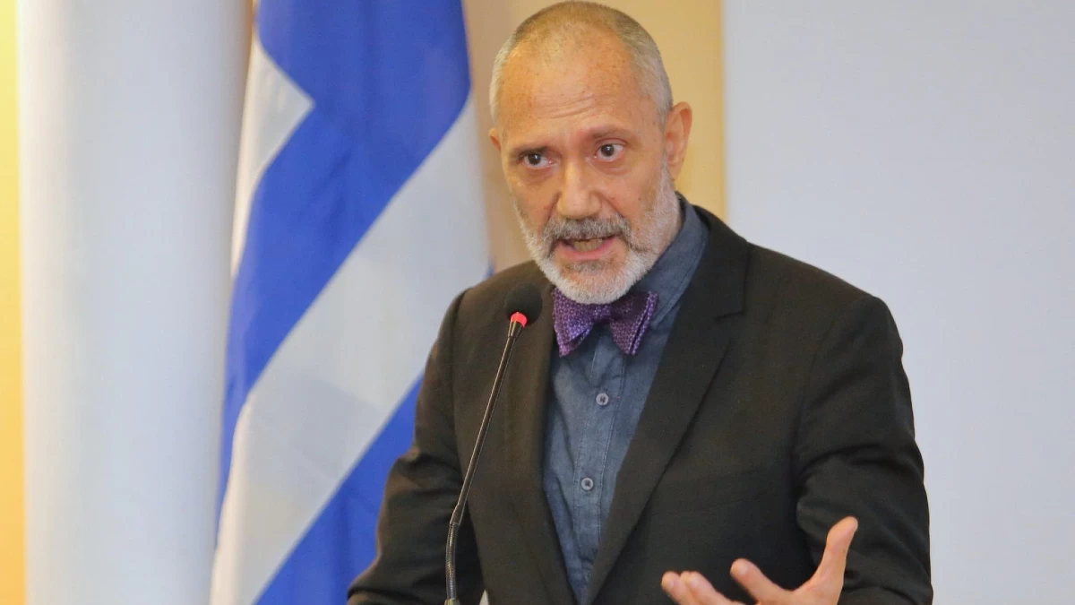 Γρηγόρης Βαλλιανάτος για γάμο και τεκνοθεσία ομόφυλων ζευγαριών: «Στο όνομα ποιας ηθικής ρεζιλεύουμε τη χώρα;»
