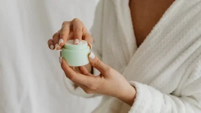 Ξηρό δέρμα το χειμώνα; Αυτά τα beauty hacks θα σε βοηθήσουν να αποκτήσεις απαλό & βελούδινο σώμα!