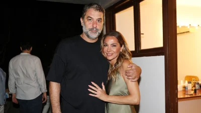 Δέσποινα Βανδή - Βασίλης Μπισμπίκης: Βραδινή έξοδος παρέα με την Μαρία Τζομπανάκη