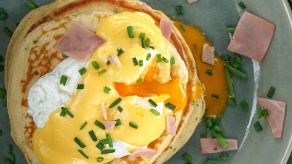 Σπιτικά pancakes: Το μυστικό για να βγουν φουσκωτά χωρίς κομπάκια στη ζύμη - Πως θα ψηθούν σωστά και όχι πανιασμένα