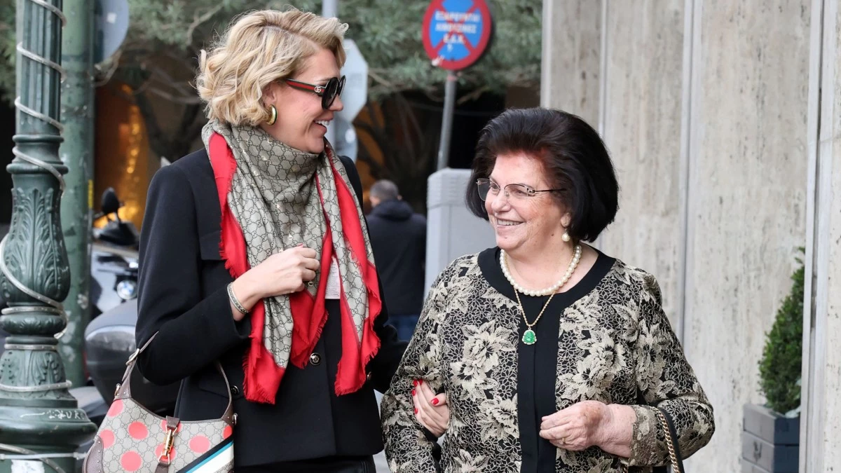 Σάσα Σταμάτη: Σπάνια εμφάνιση με την 83χρονη μητέρα της, Κατίνα