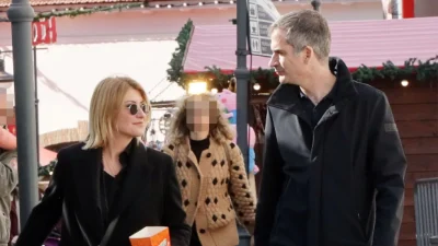 Κώστας Μπακογιάννης & Σία Κοσιώνη: Όλοι κοιτούσαν τον μικρό Δήμο - Η σπάνια οικογενειακή έξοδος του ζευγαριού στο Γκάζι