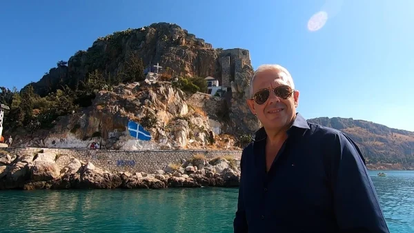 Ο Τάσος Δούσης στο Ναύπλιο: Που πρέπει να πάτε, τι πρέπει να δείτε