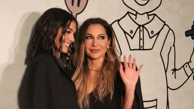 Δέσποινα Βανδή: Η εντυπωσιακή εμφάνισή της με την Μελίνα Νικολαϊδη το βράδυ της Πρωτοχρονιάς - Οι ευχές για το νέο έτος