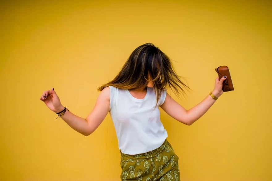 woman_dancing