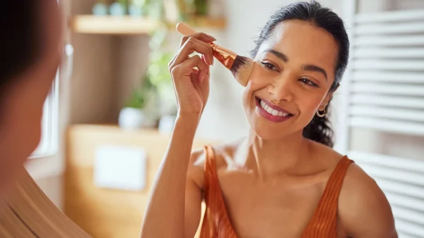 Makeup tutorial: Δες πως να απλώσεις σωστά τα προϊόντα μακιγιάζ βήμα-βήμα!