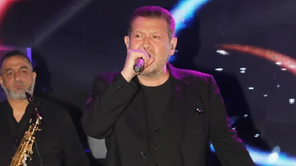 Πολύ δύσκολες ώρες για τον Χάρη Κωστόπουλο - Νοσηλεύεται πάνω από ένα μήνα σε ιδιωτικό θεραπευτήριο