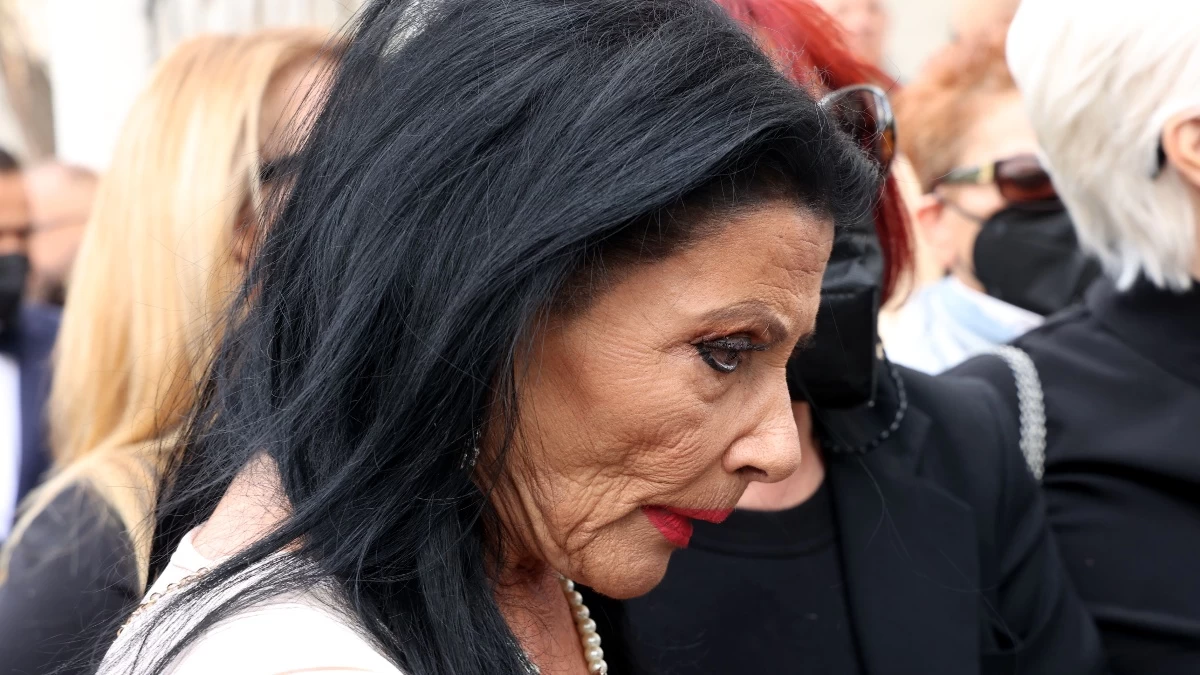 Ζωζώ Σαπουντζάκη: Έπαθαν σοκ μόλις τον είδαν - Ο άντρας που την επισκέφτηκε λίγο μετά την εισαγωγή της στο νοσοκομείο