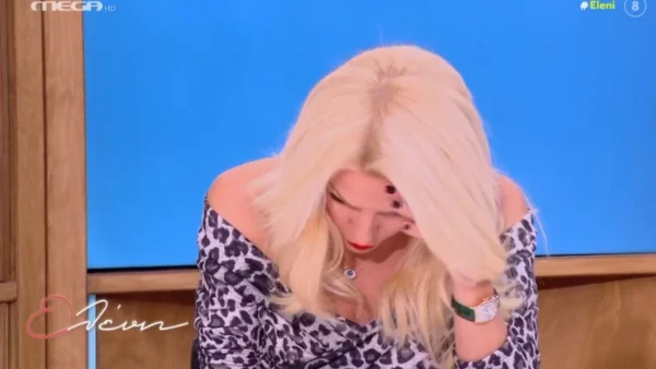 Ελένη Μενεγάκη: «Καταστράφηκα! Σας παρακαλώ πολύ να το απομακρύνετε...» - Η δημόσια έκκληση στο πλατό του Mega